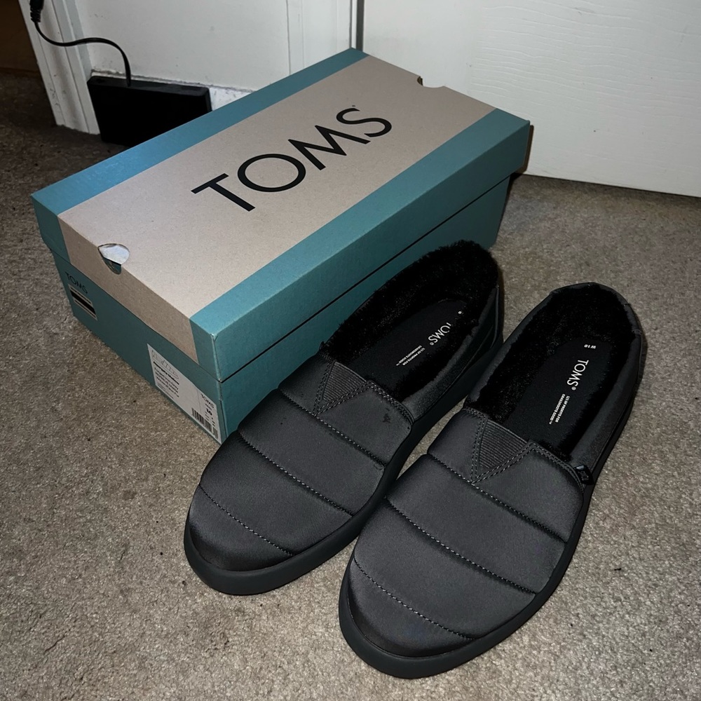 Toms